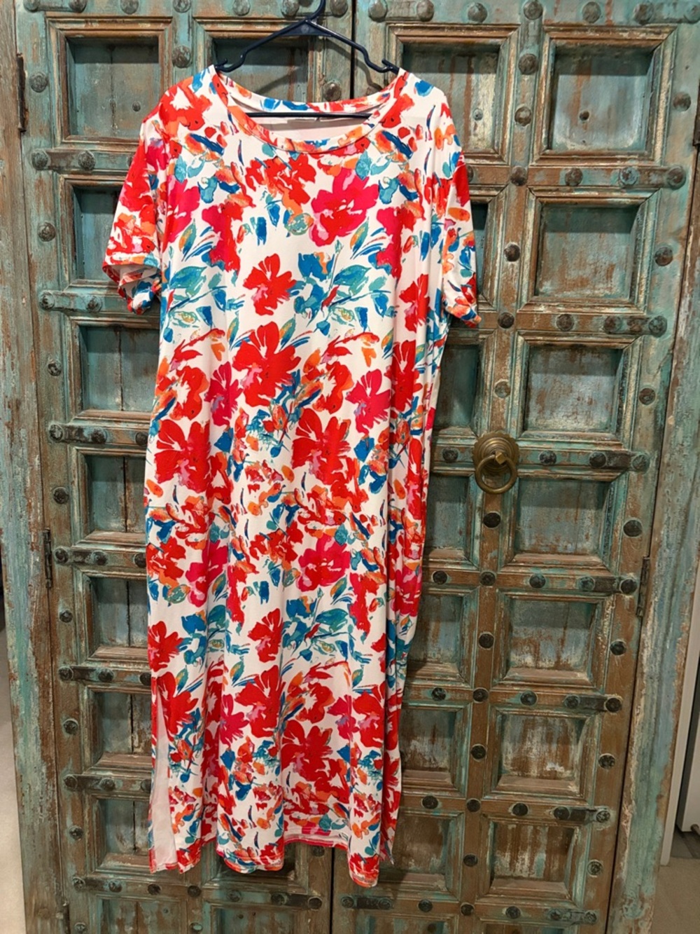 Set of 2 Maxi length Short Sleeve dresses with pockets and side slit - Picture 4 of 5